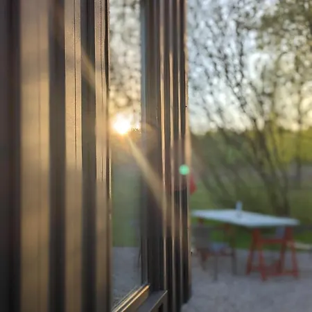 Hurra Dziura Feriehus Salino